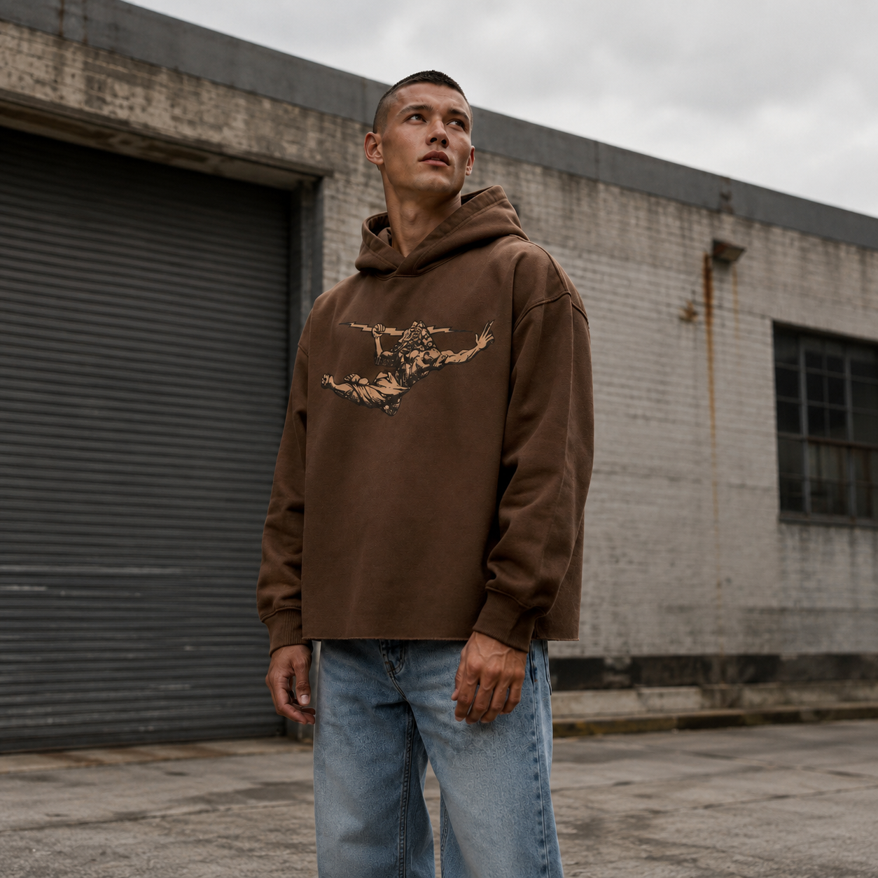 Casaco de Moletom Oversized Felpado Marrom Boxy com Capuz Zeus