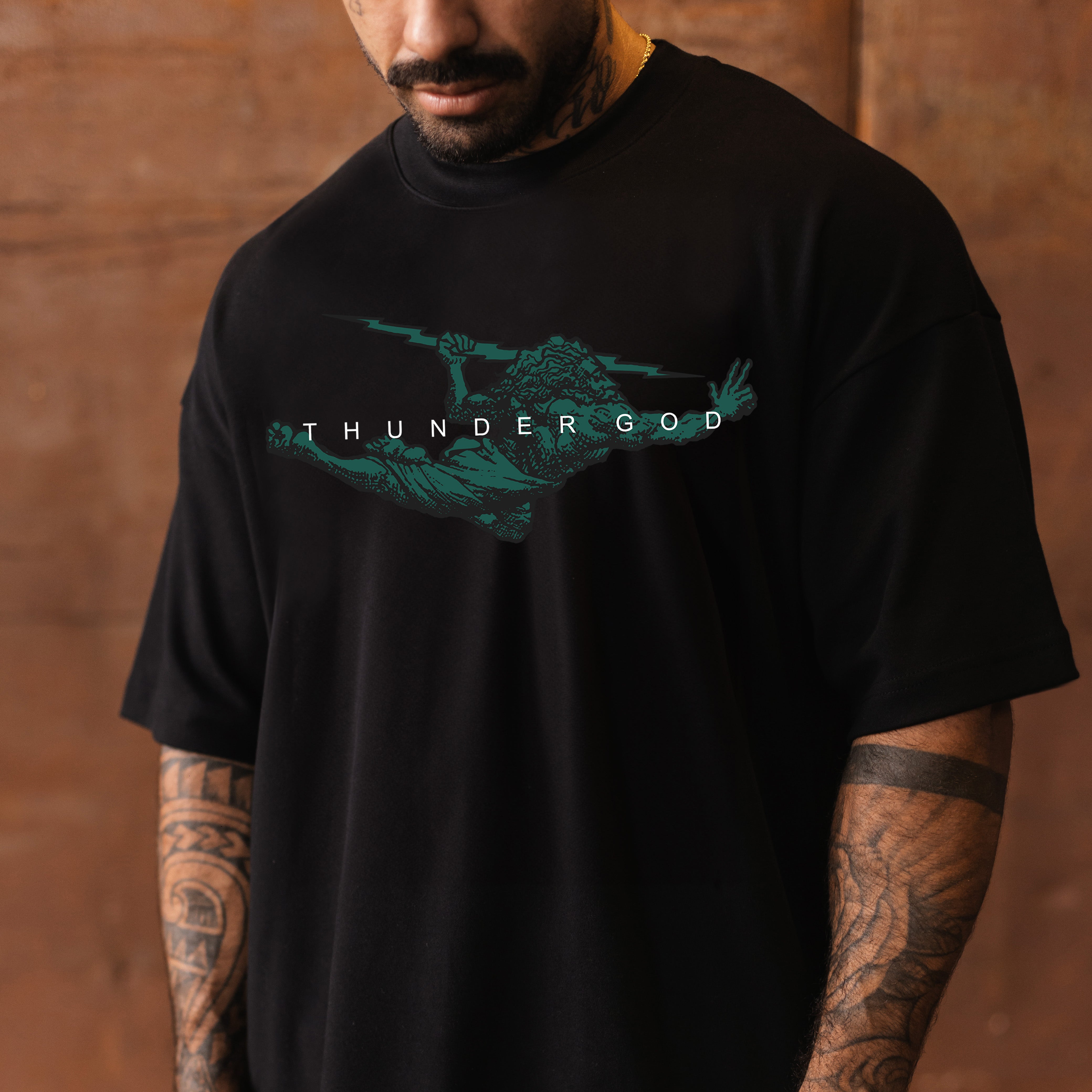 Camiseta Oversized Vintage Preta Thunder God Dark