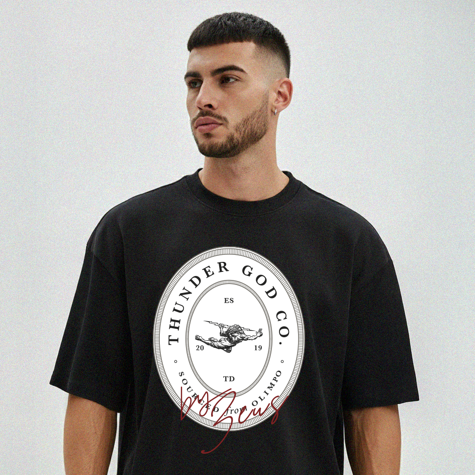 Camiseta Oversized Strong Preta By Zeus