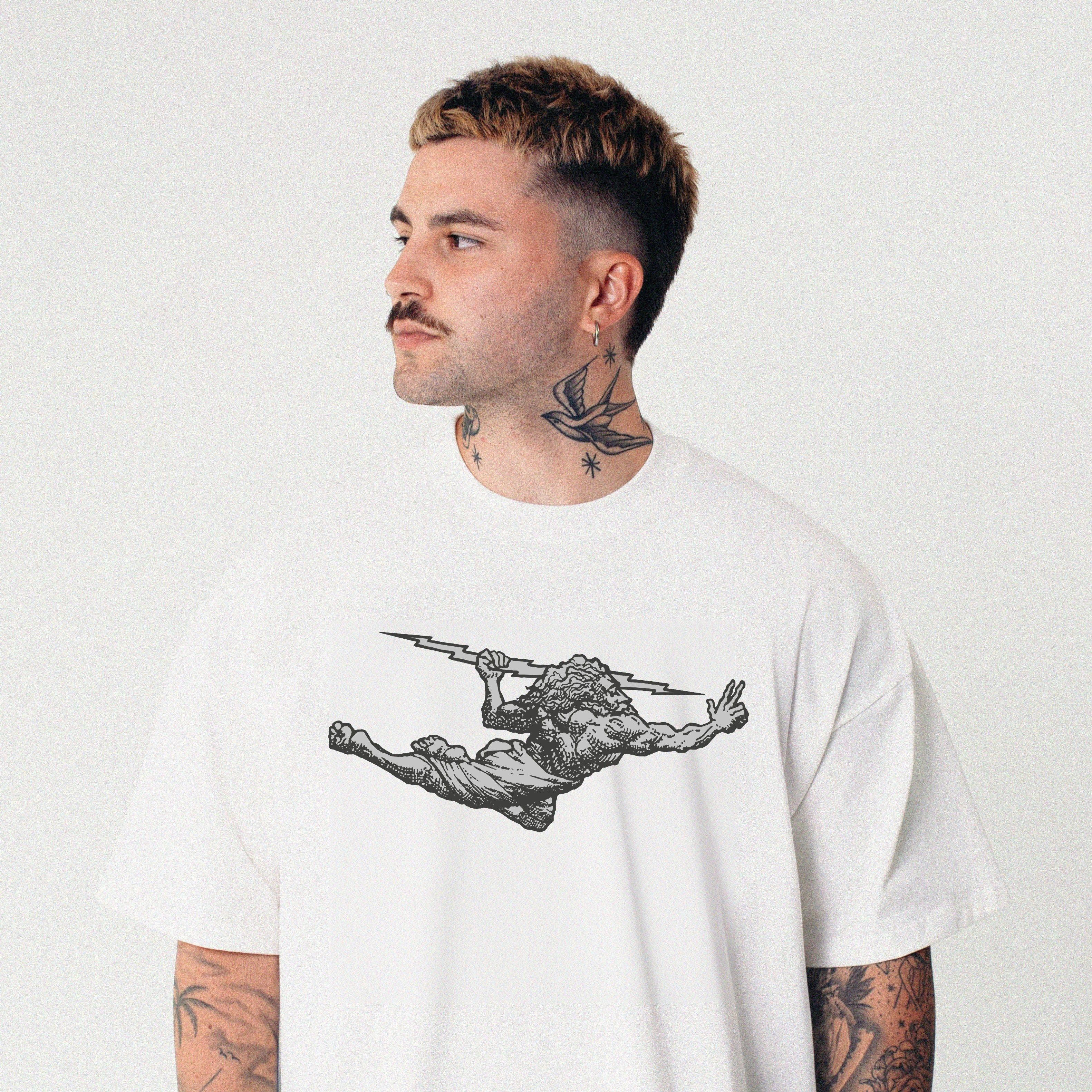 Camiseta Oversized Vintage Off-White Thunder God Black