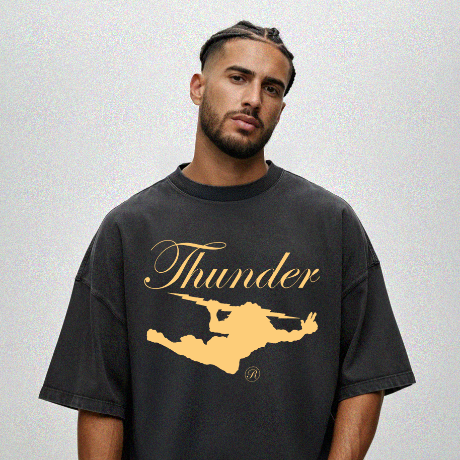 Camiseta Oversized Vintage Preta New Thunder Cursive