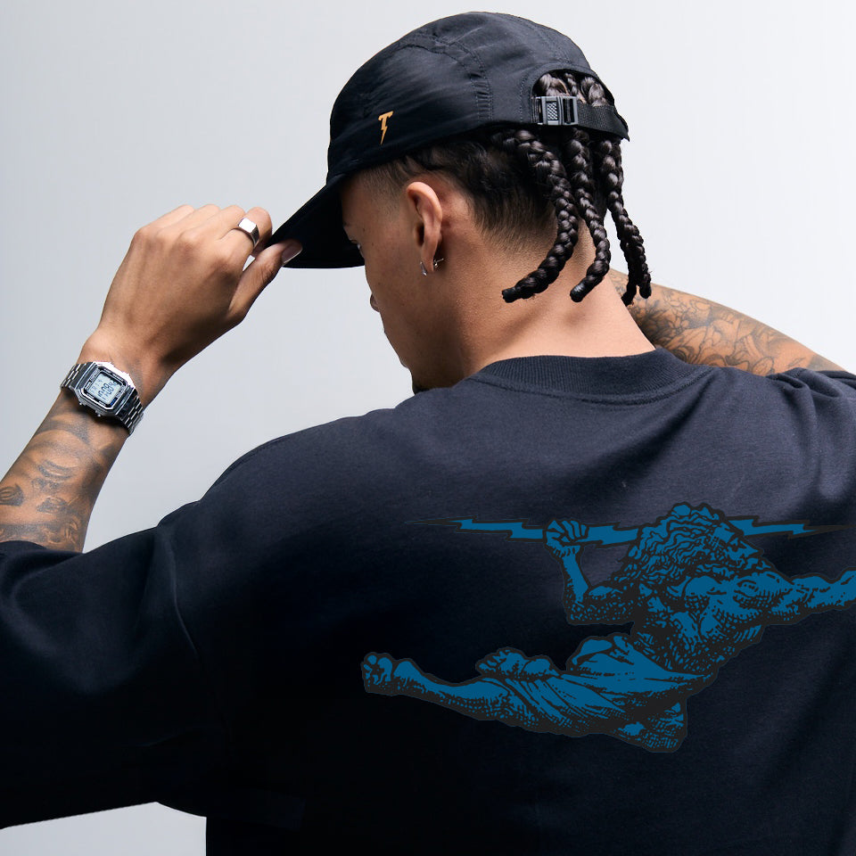 Camiseta Oversized Vintage Preta Thunder God Back