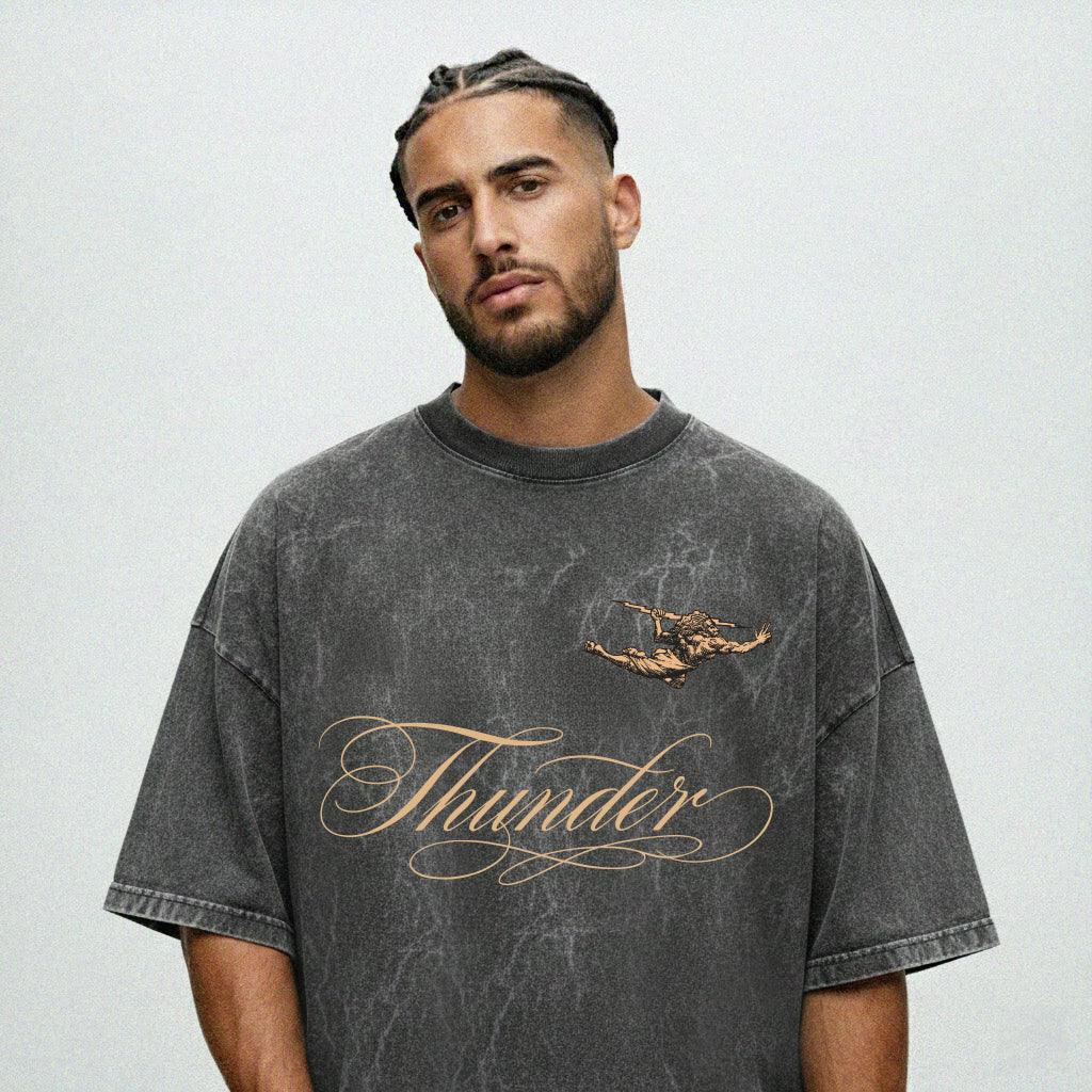 Camiseta Overzized Marmorizada Zeus e Cursive